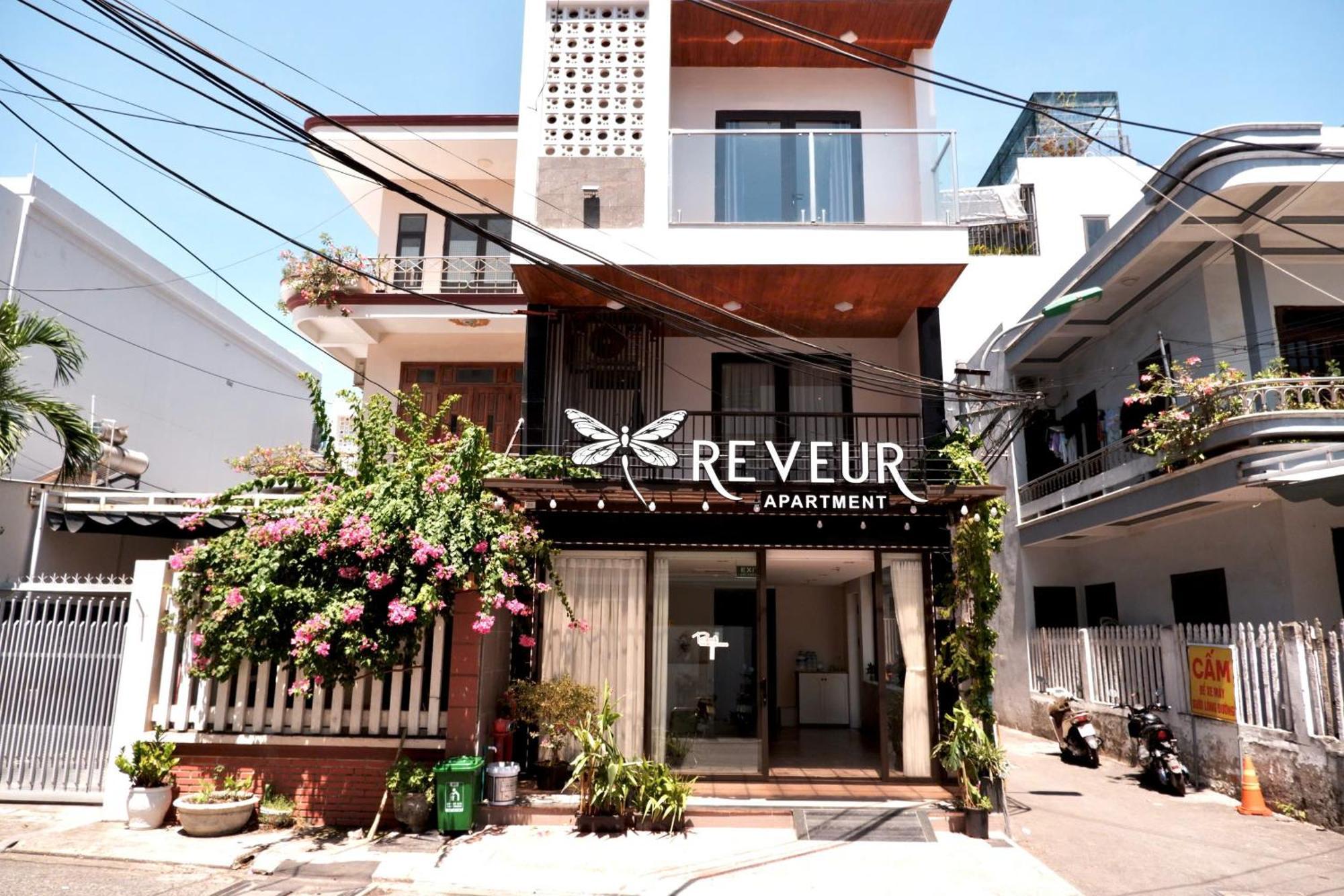 Apartment Reveur